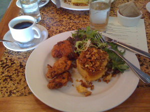 Country Cat fried chicken (brunch)